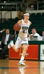 Women's Basketball Holds Off Akron in Overtime Image