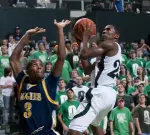 Kinney Goes for 23 in Win over Aggies Image