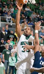 Men's Basketball Outlasts Eastern Michigan, 57-45 Image