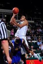 Big Second Half Propels Ohio in Opener, 88-69 Over Delaware Image
