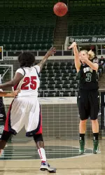 Bobcats Drop Sunday Contest with Titans, 65-53 Image