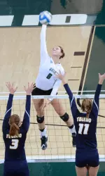 Volleyball Rockets Past Toledo, 3-1 Image
