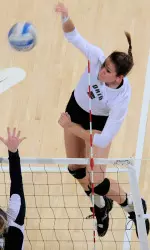 Volleyball Wins Five Set Thriller At BGSU Image