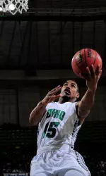 Men's Basketball Drops 73-56 Contest At Oakland Image