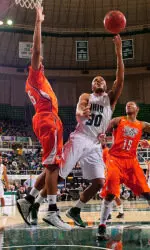 Ohio Earns 72-63 Win Over Bowling Green Image