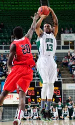 Bobcats Best Ball State, 71-51 Image