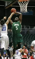 Strong Second Half Pushes @OhioMensBball To Win Over UNCW Image