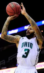 56-54 Win Over WSU Propels `Cats To CIT Quarters Image