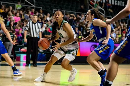 Gritty Bobcats Comeback, Defeat Marshall, 54-52 Image