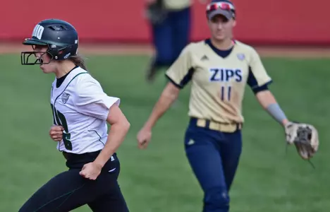 Claytor, No. 2 @OhioBobcatSB Walks off against No. 7 Akron Image
