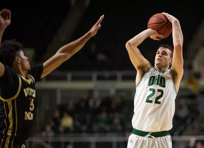 Block Leads Ohio Men's Basketball to Hard Fought 81-76 Victory Over Western Michigan Image