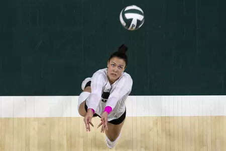 Ohio Volleyball Falls to NIU Image