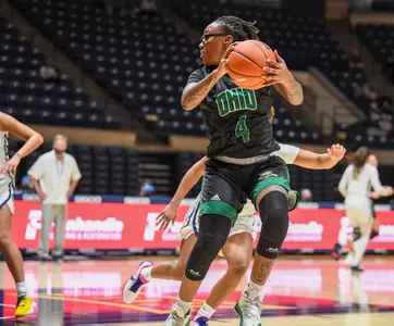 Hooks Scores 29 Points as Ohio Women's Basketball Falls to West Virginia Image