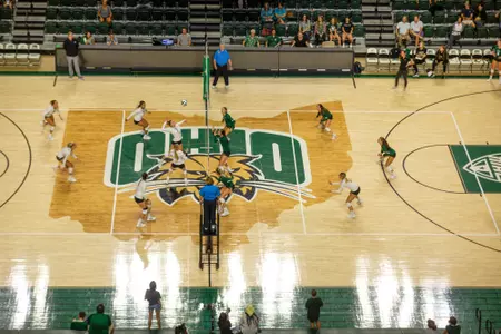 Court view of White vs Green scrimmage