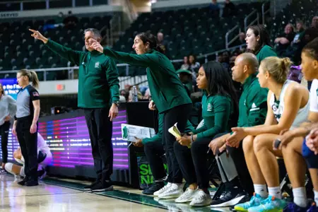 bench 2023 wbb
