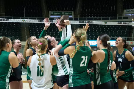 vb_bobcatinvite_champs