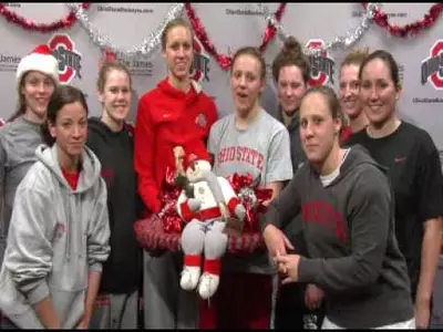 Women’s Swimming Holiday Greetings.wmv