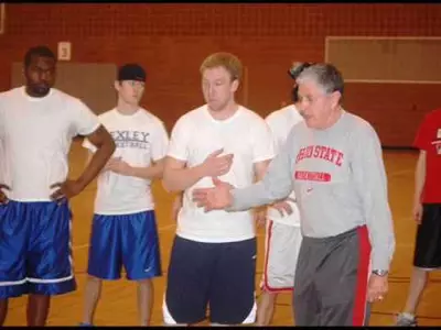 Pete Gaudet instructs basketball coaching class at Ohio State