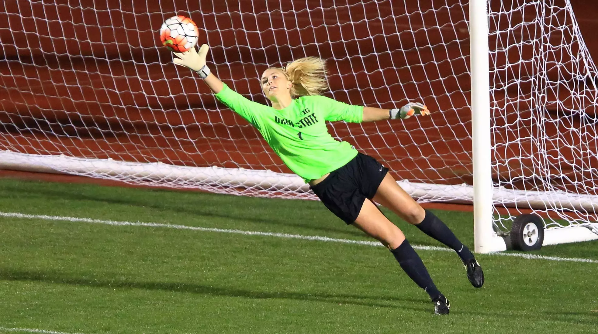 Devon Kerr Headlines Buckeyes’ Scholar All-Region Selections