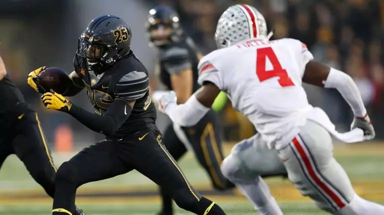 Buckeyes Fall at Iowa, 55-24