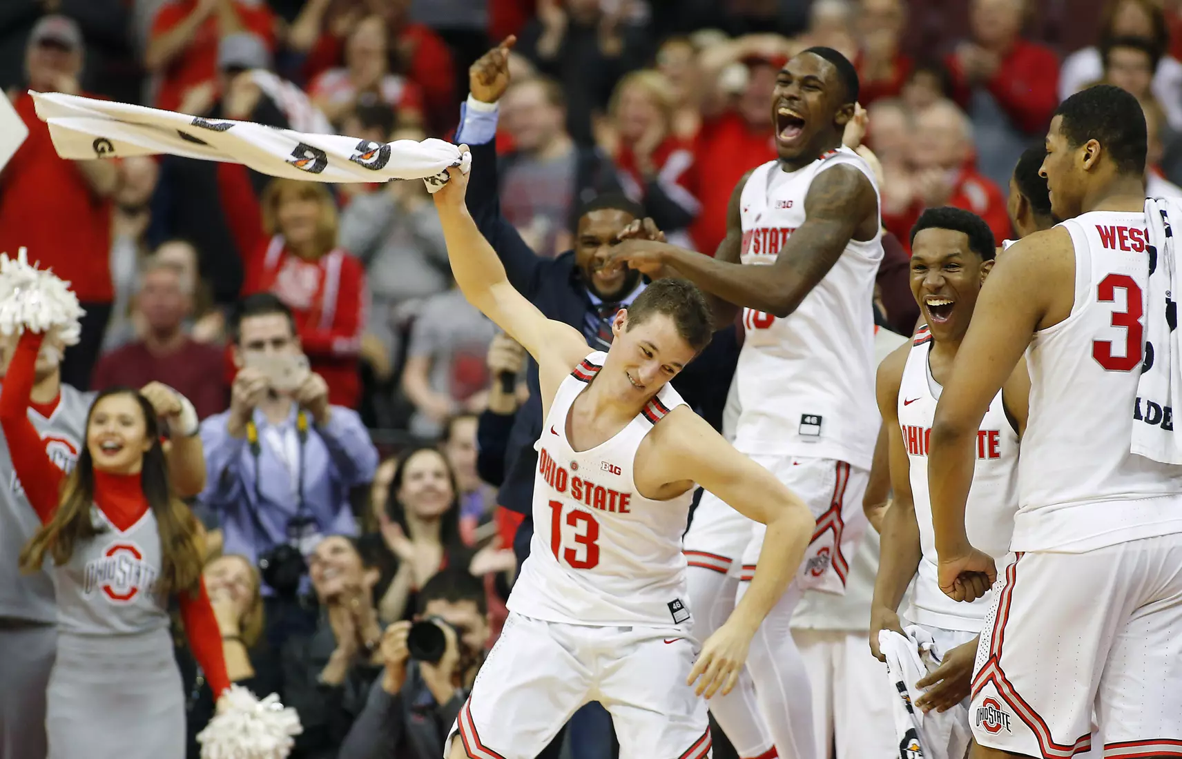 Five Buckeyes Earn Degrees Sunday