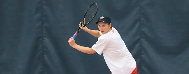 No. 2 Buckeyes Roll Past Hawkeyes 7-0