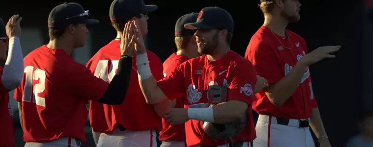 Scarlet Blows Out Gray, 17-3, in Game 4