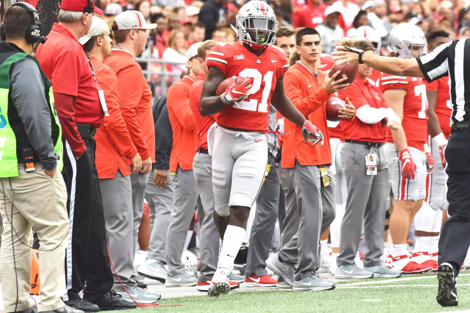 Buckeyes Dominant in 49-6 Win Over Tulane