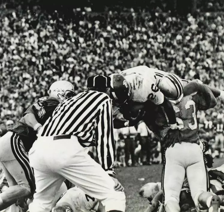 ??Throwback Thursday: Cheers to the ’68 Champs??