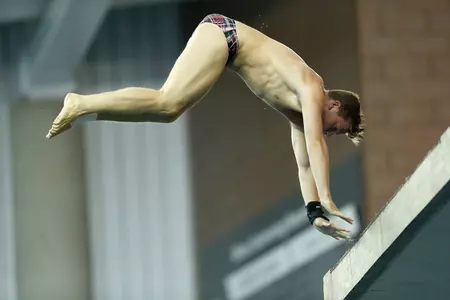 Jacob Fielding Earns Big Ten Diver, Freshman of the Week