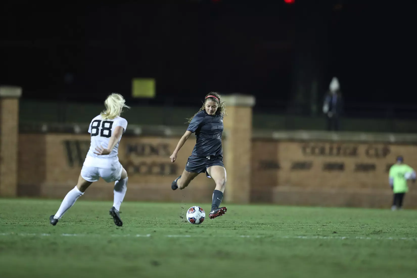 Devon Kerr Headlines Buckeyes’ Scholar All-Region Selections