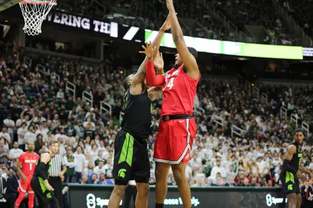 Buckeyes Suffer 62-44 Defeat at No. 11 Michigan State