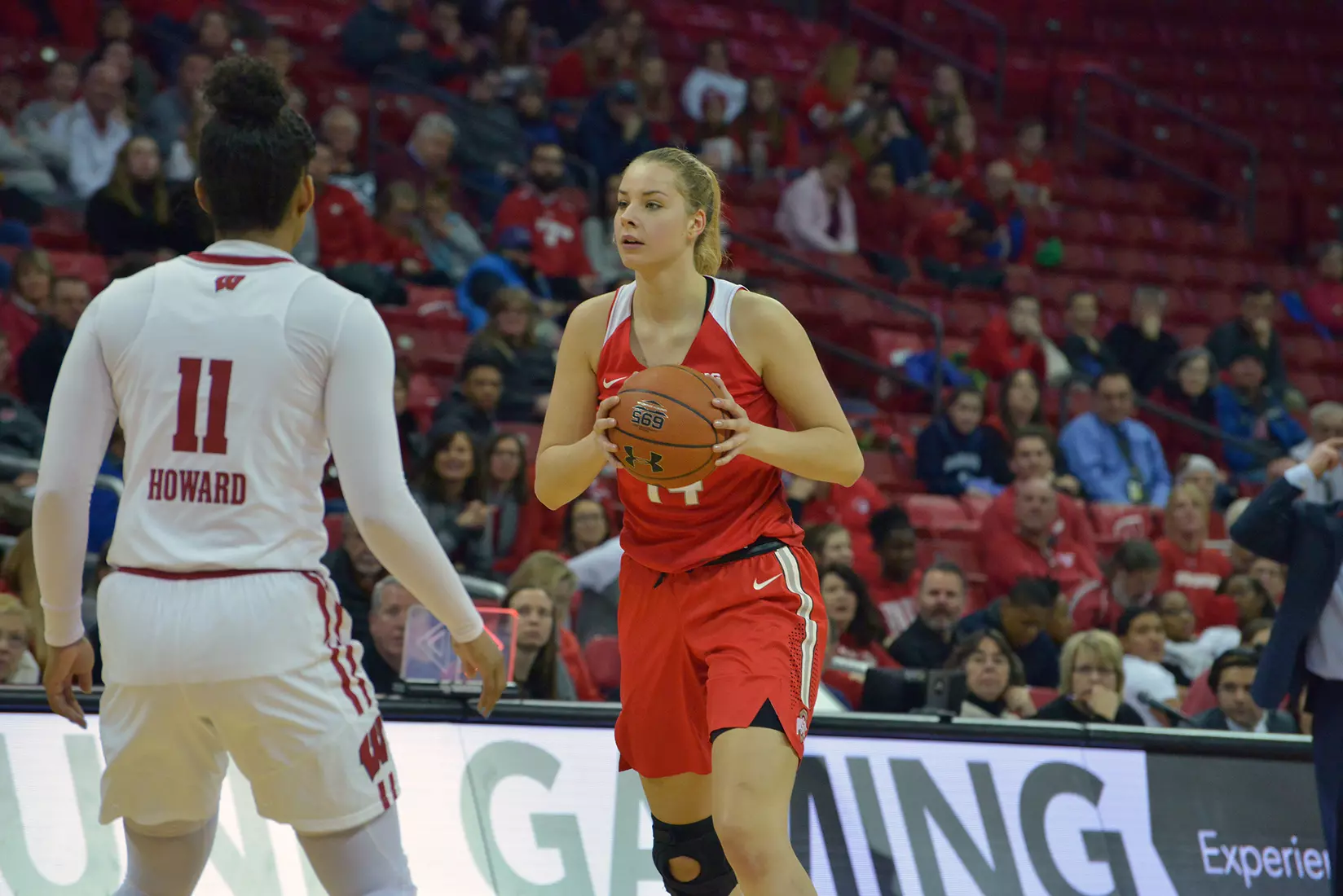 Grande Scores 17 and Buckeyes Win Fourth in a Row