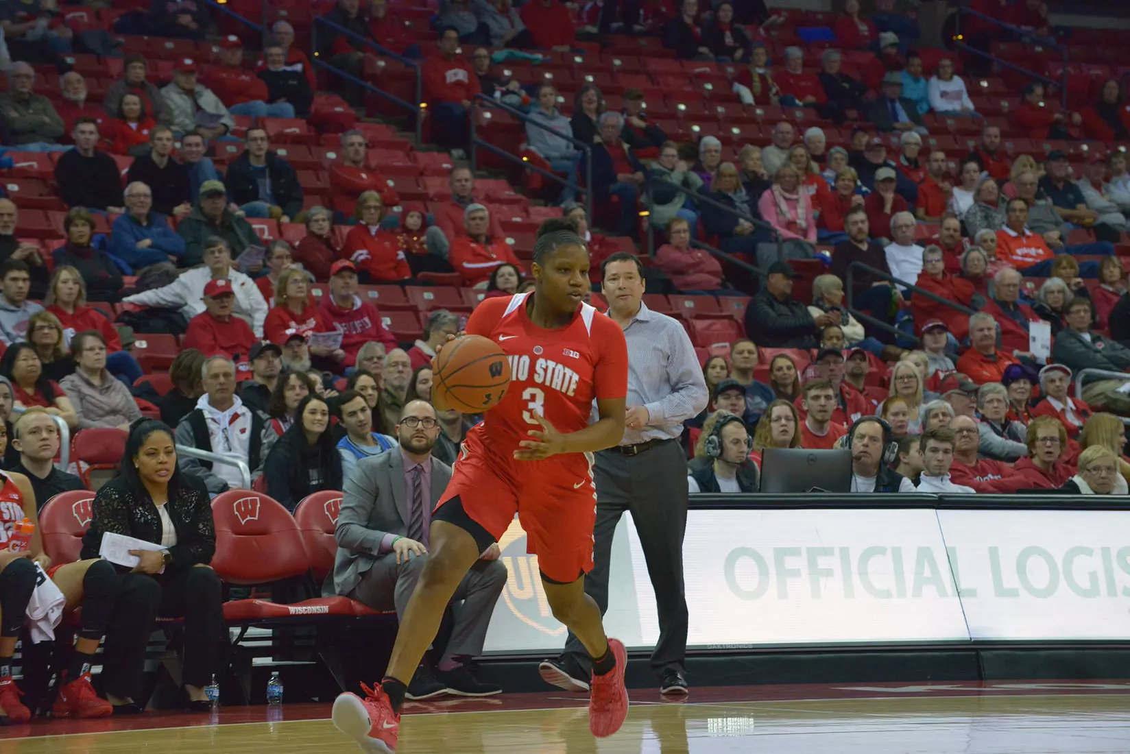 Grande Scores 17 and Buckeyes Win Fourth in a Row
