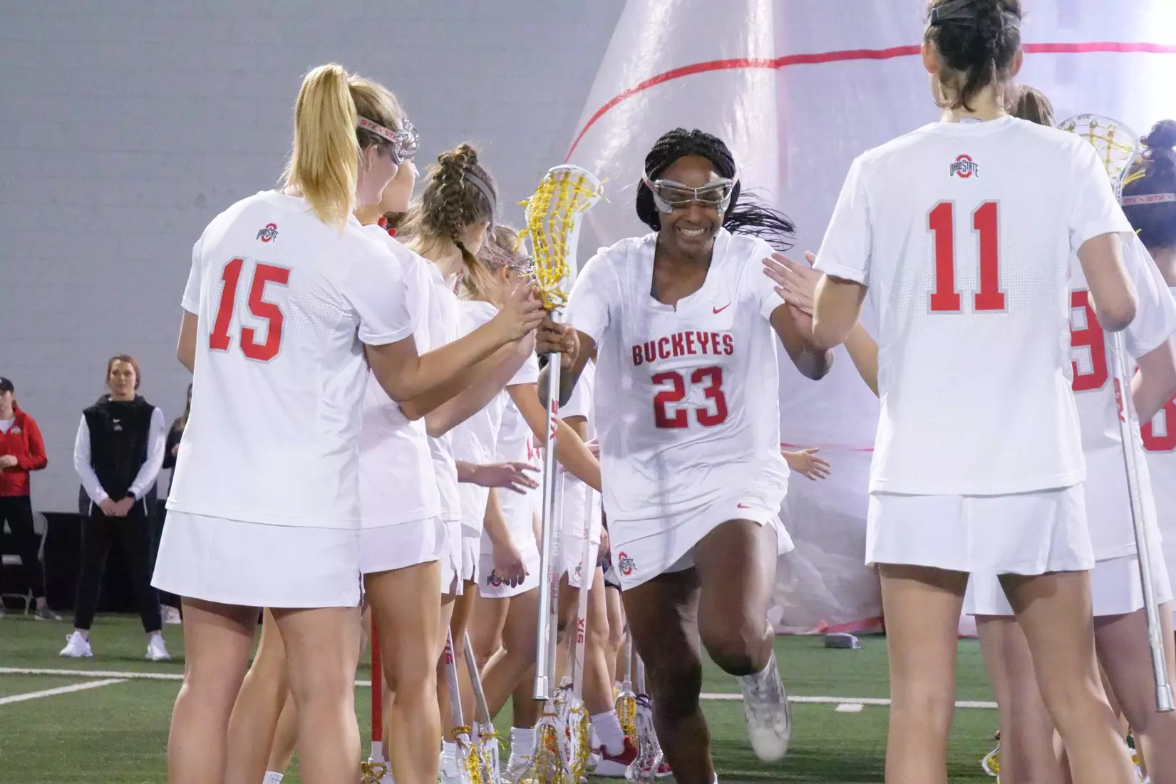 Buckeyes Power Past Detroit Mercy, 19-5