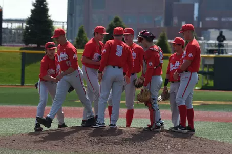 Buckeyes Fall in Doubleheader Sunday at Minnesota