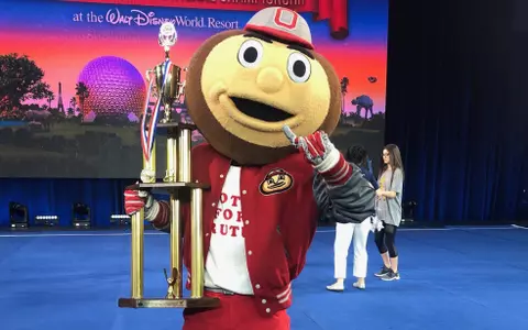 Lukens and Wisman Receive Postgraduate Scholarships