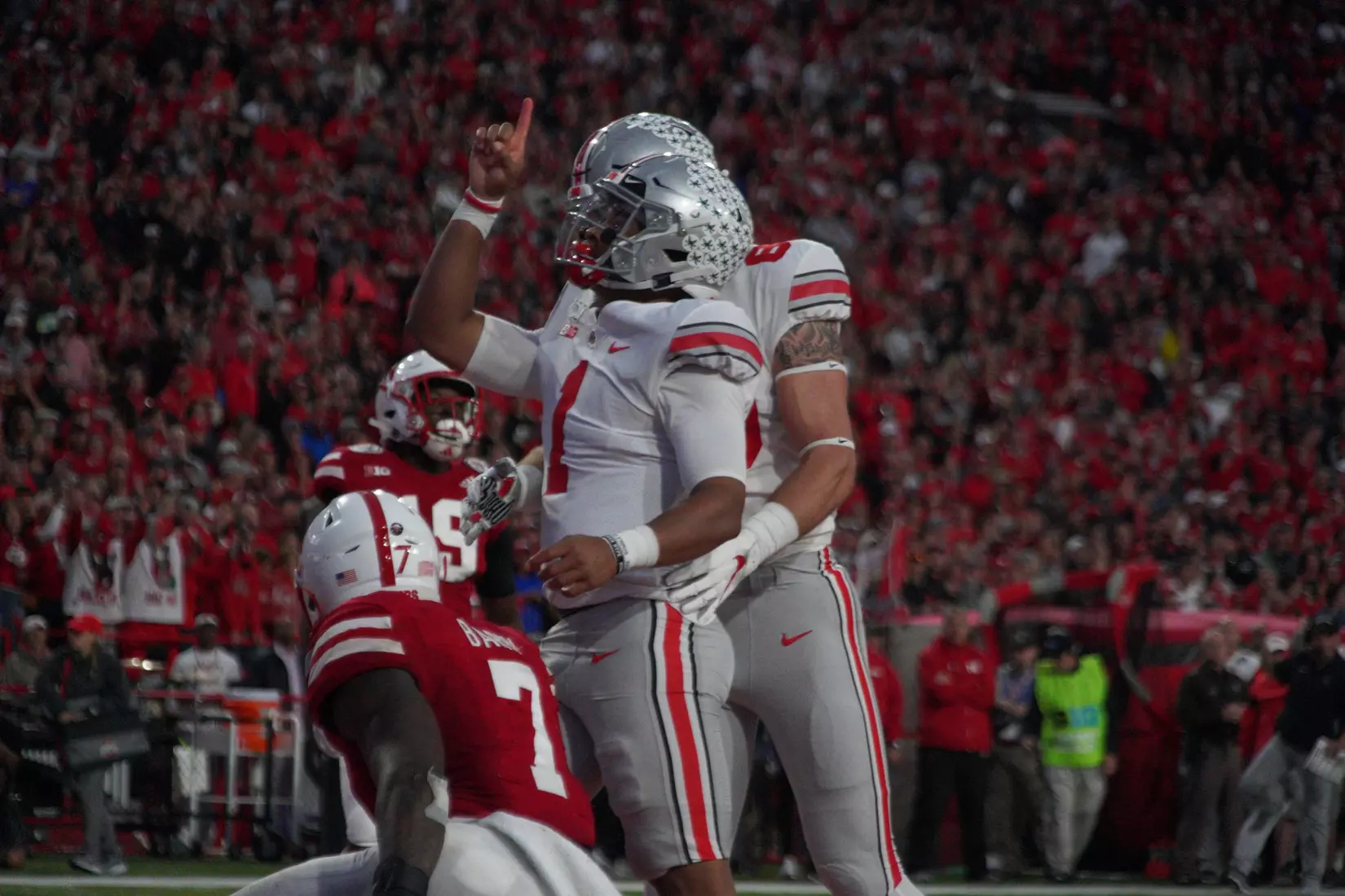 ?? Buckeyes Light Up Lincoln