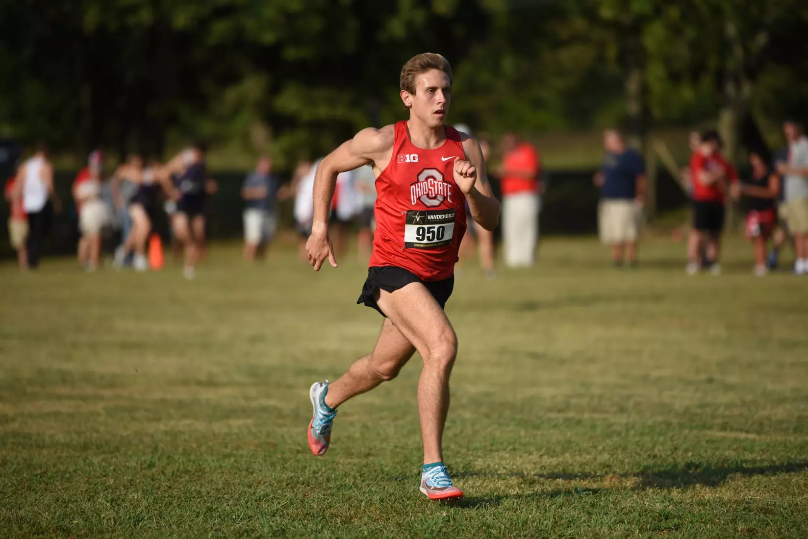 Men Place Seventh at Commodore Classic