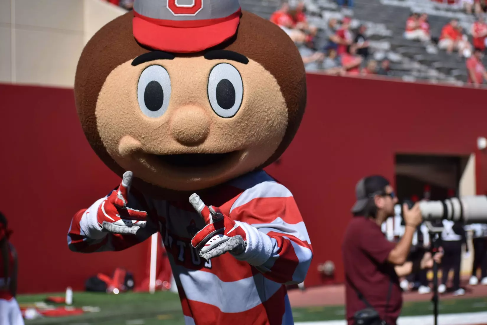 ?? Buckeyes Take B1G Step over Indiana