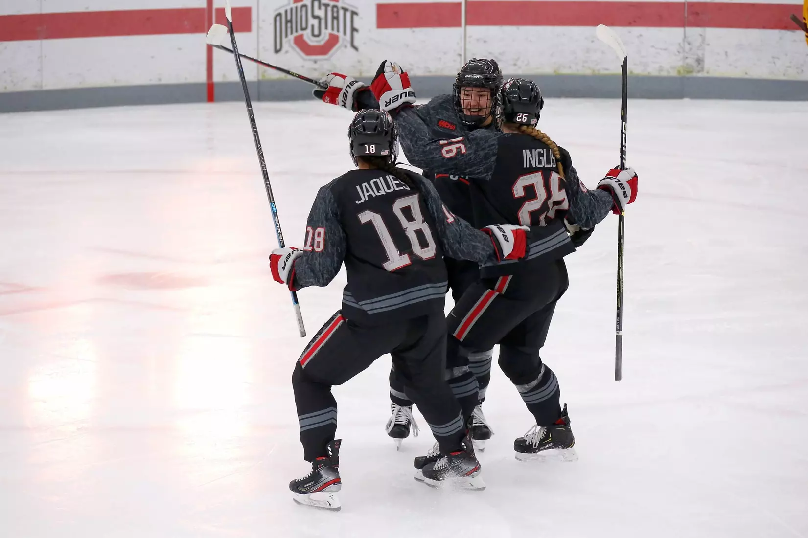 Schepers Scores Twice to Lift No. 9/8 Ohio State Over No. 2 Minnesota, 4-3