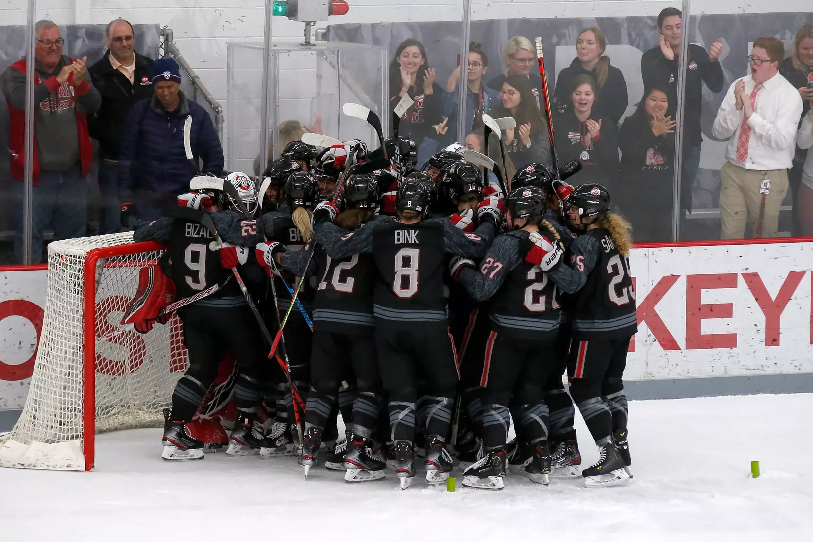 Schepers Scores Twice to Lift No. 9/8 Ohio State Over No. 2 Minnesota, 4-3