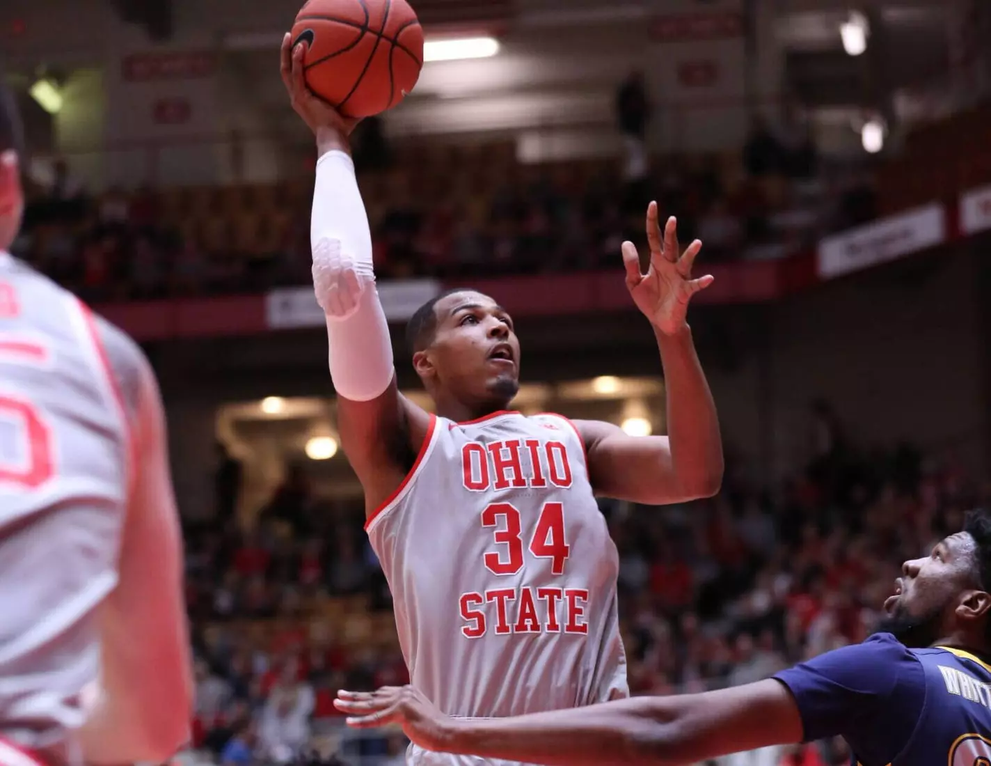Second-Half Run Propels No. 10 Ohio State over Kent State, 71-52