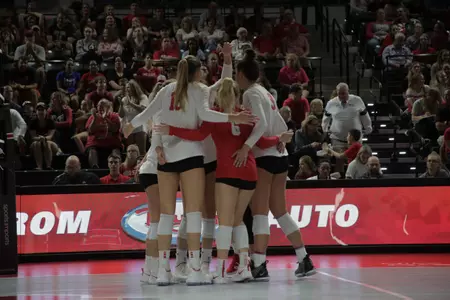 Buckeyes Fall to No. 6 Gophers Sunday