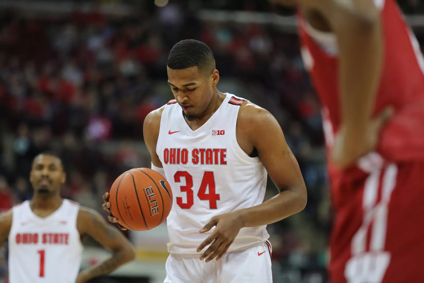 No. 5 Ohio State Drops 61-57 Decision to Wisconsin