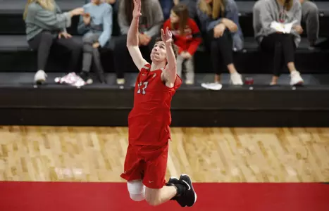 Buckeyes Drop Road League Match in Chicago