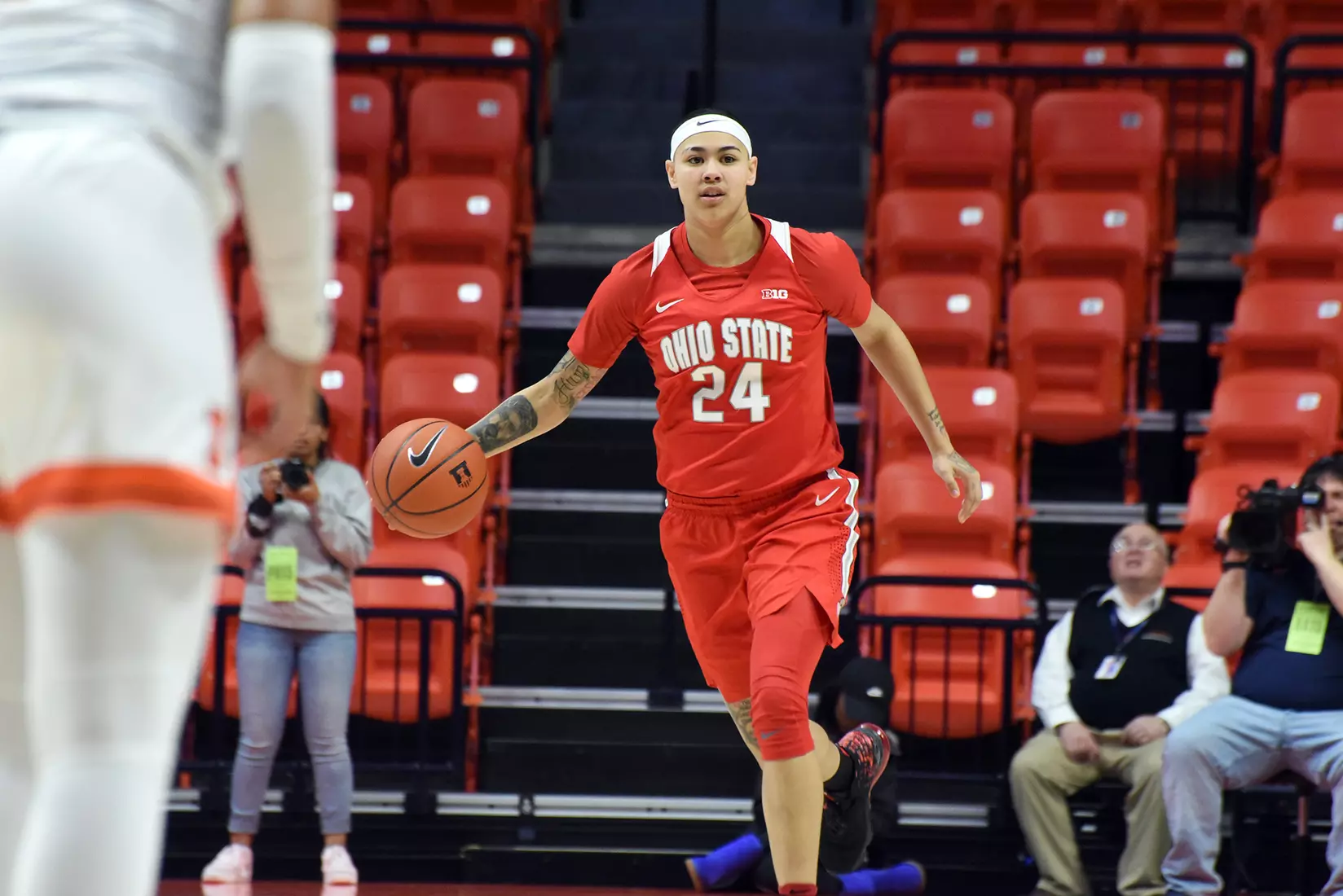 Buckeyes Win Again on the Road, Down Illinois 78-58