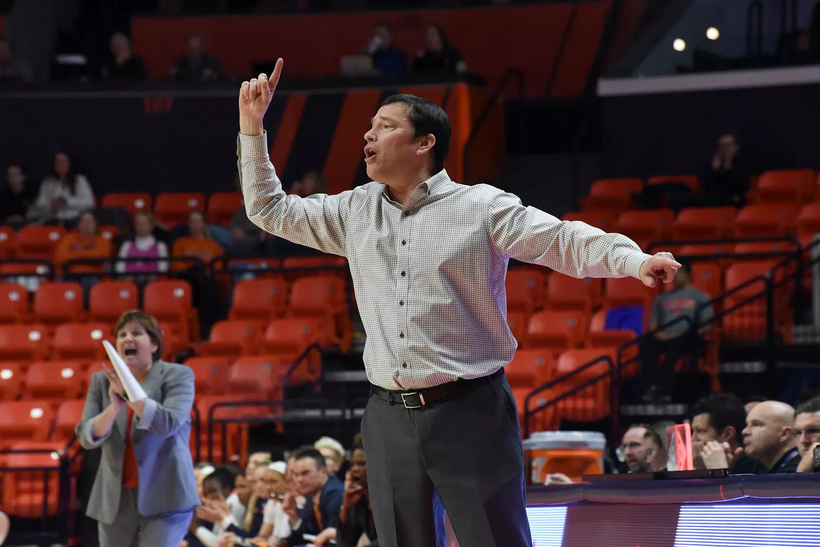 Buckeyes Win Again on the Road, Down Illinois 78-58