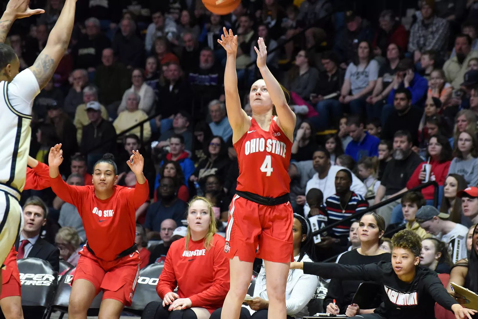 Buckeyes Blast Boilermakers 77-56