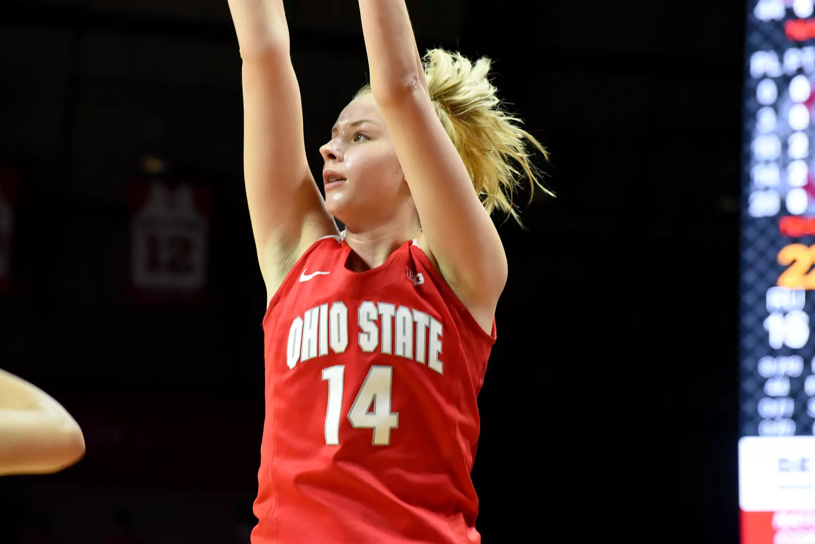 Buckeyes Fall Late at Rutgers 59-57